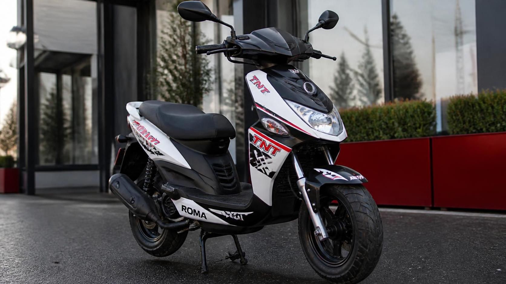 découvrez motor tnt, la puissance explosivement maîtrisée pour des performances inégalées et un contrôle optimal.