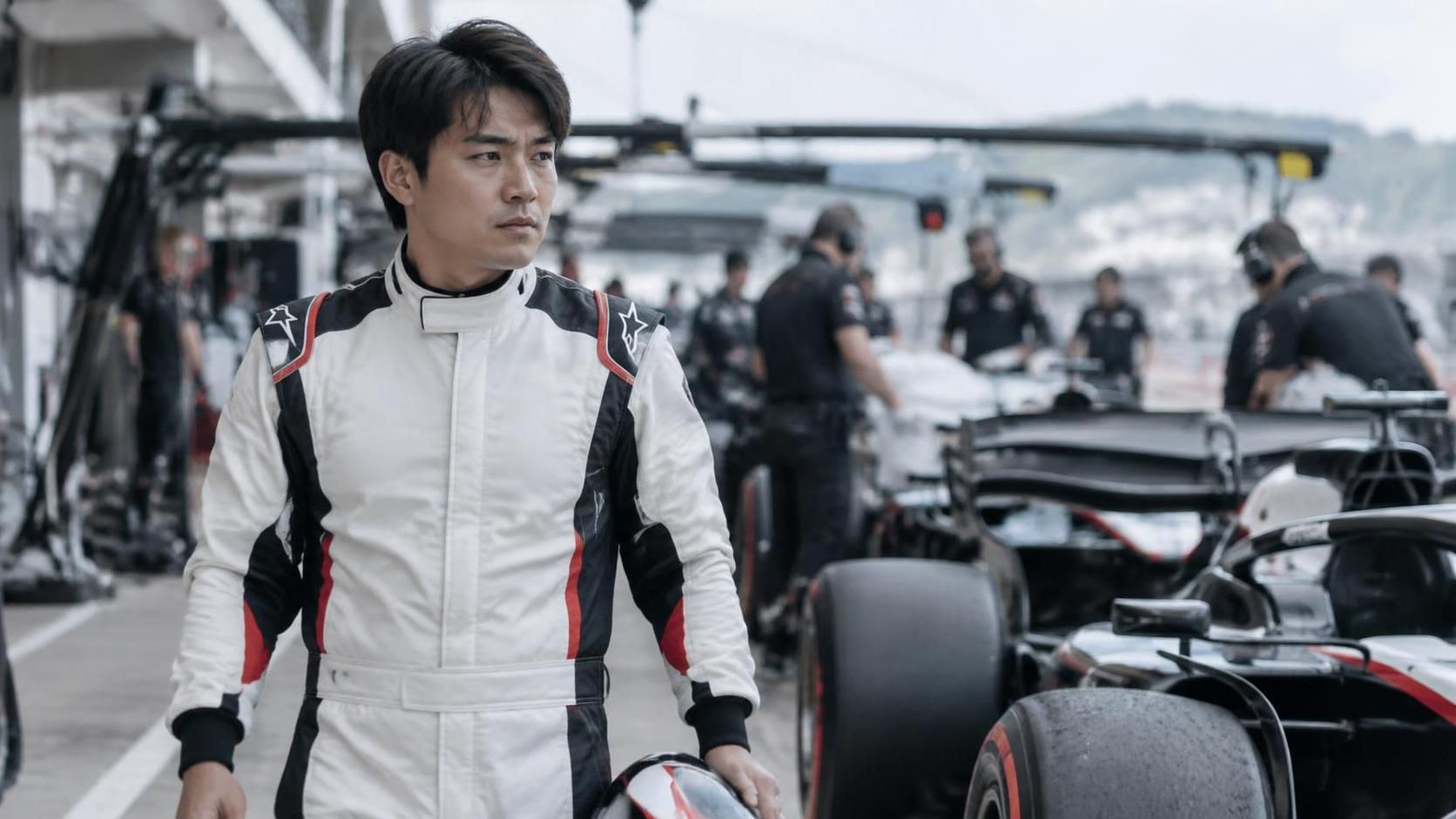 découvrez la taille de yuki tsunoda et ses mensurations, ainsi que quelques informations sur le pilote japonais de formule 1.